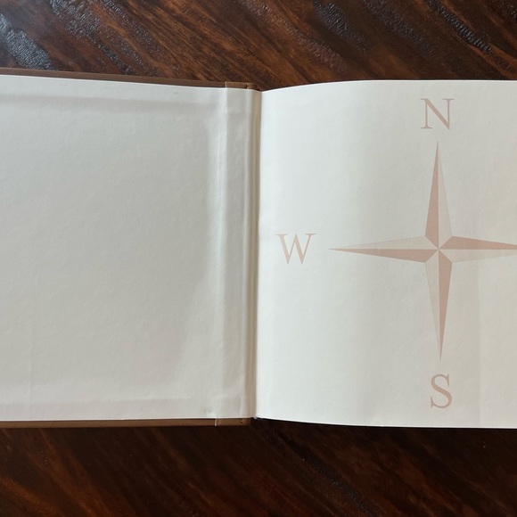 Destinations Photo Album 4"x6" & 5"x7" holds up to 200 photos - Picture 5 of 11